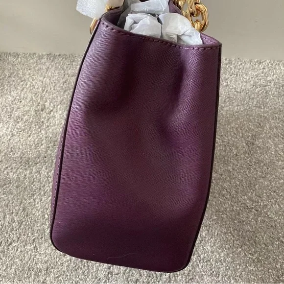 Michael Kors medium size Cynthia satchel bag NWT